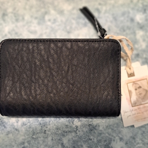 Jessica Simpson Wallet - Picture 6 of 9